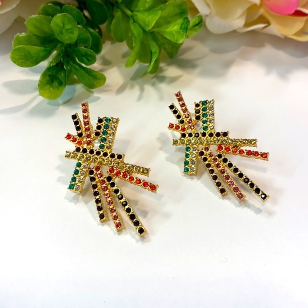 Stunning multicolor statement studs! - Picture 3 of 7